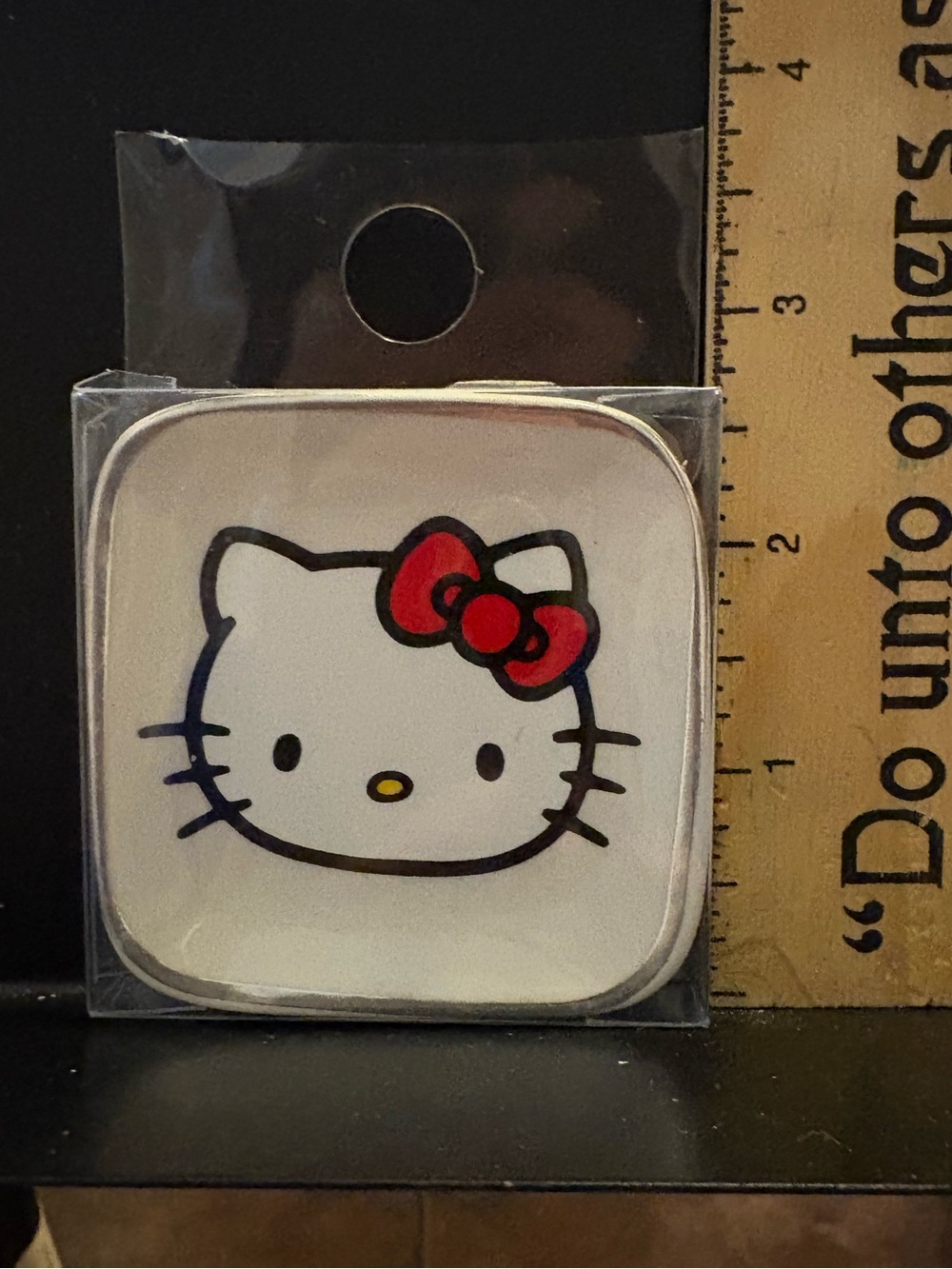 Hello Kitty bundle - Picture 7 of 8